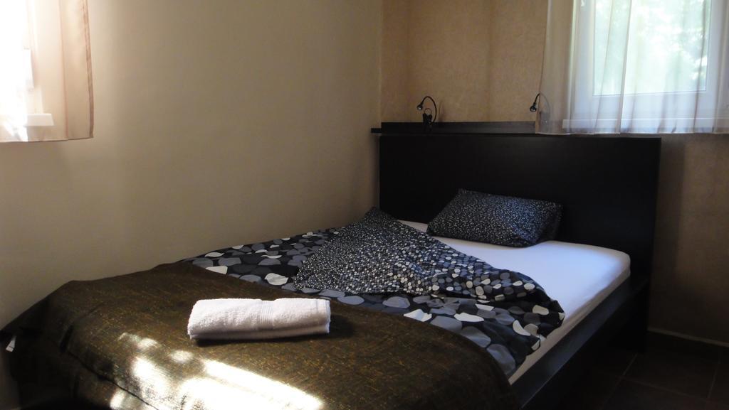 Mgtels Apartman - With Private Parking Budapest Exterior foto