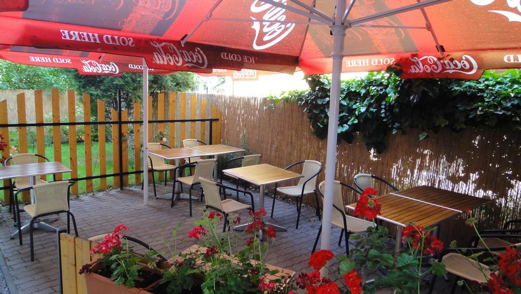 Mgtels Apartman - With Private Parking Budapest Exterior foto